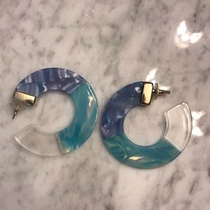 Dessa resin hoop earrings in blue